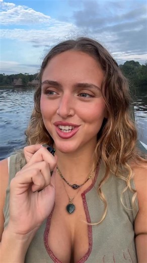 Ganyah | Wildlife Biologist on Instagram: "Giant river otters are the largest otter 🦦 species on Earth 🌍 Here in the Amazon, they are one of the top freshwater predators 🦦 hunting large fish like catfish and even young caiman. They live in close-knit family groups, communicate constantly with whistles and calls, and hunt cooperatively along riverbanks. Their oversized, webbed forepaws and powerful tails make them exceptional swimmers, built for speed, precision, and teamwork in fast-moving wa