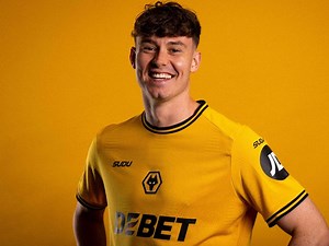 New shirt goes down well with Wolves faithful