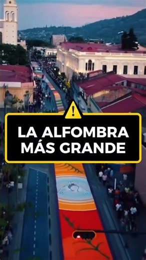La alfombra más grande de EL SALVADOR