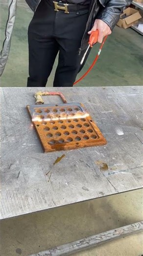 Handheld Laser Rust Removal Machine | Laser Cleaning for Metal Processing