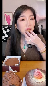 Chocolate Lava Cake Asmr #asmr #asmrsounds #chocolate #chocolatecake #chocolatedessert #moistcake #lavacake #kawai #reelsvideo #reelsfb #fbreels | Chi-Chi Asmr