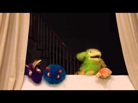 Monster in the Mirror - Mr. Elias Puppet Theater - Sesame Street