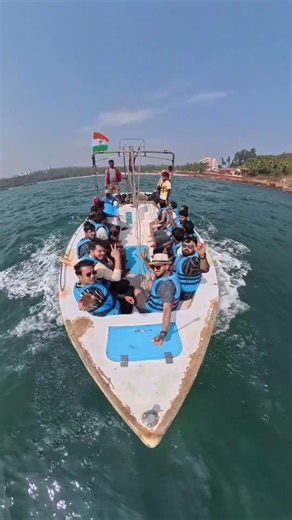 Best thing to do while on trips - Answer no calls from office 🙌 #travel #officelife #viralindia #fun