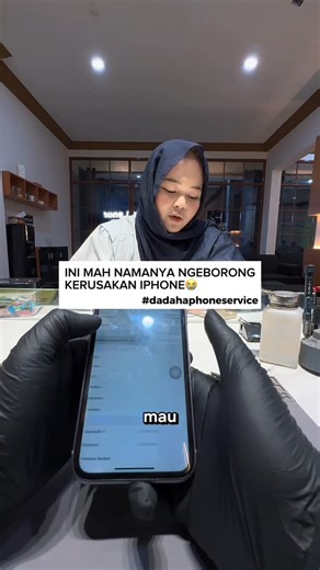 Dadaha_Phone_Service on Instagram: "Ini mah namanya ngeborong kerusakan iPhone🤣 #dadahaphoneservice #service #iphone #serviceiphone #servicebergaransi"