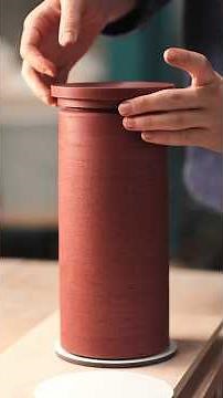 This Clay Stains Everything #pottery