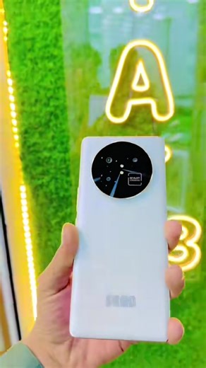 Discover Hayat Mobile 333 Features and Offers