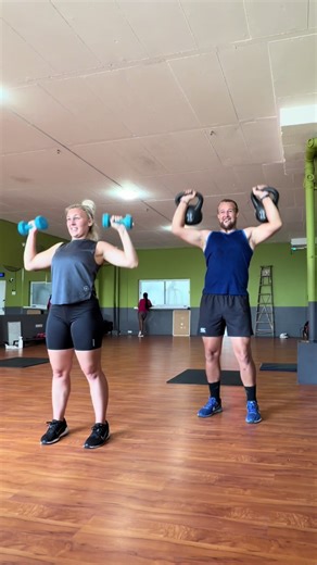 Couple's Gym Motivation: Partner Workout Success