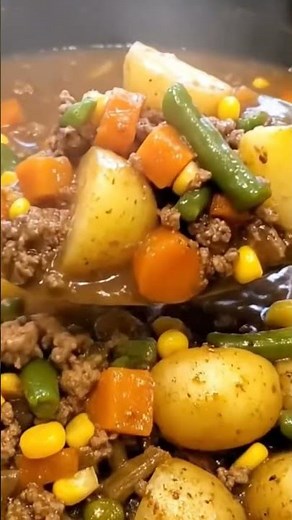 🥘 Amish Hamburger Stew – A Cozy, Hearty Classic!