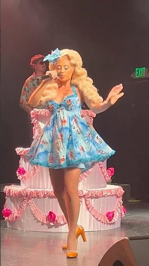 Remy Bond Performing Tik Tok Viral Summer Song LIVE at El Rey Theatre in Los Angeles California