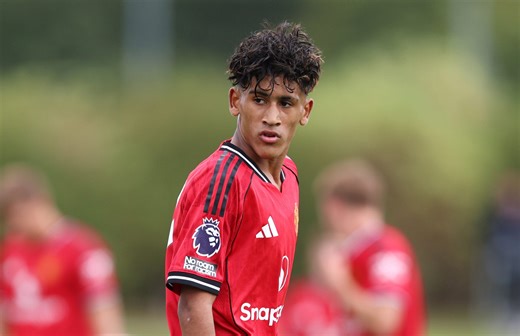 How JJ Gabriel has fared in Man Utd senior training as one player takes him under his wing