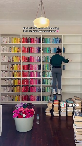 Detrás de cámaras: Creando estantes de libros arcoíris