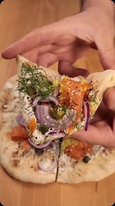 This everything bagel pizza is perfect for your pre or post Tisha B’av fast meal 🥯🍕 What do you always eat before and after the fast? 🎥 @foodkinq Save this recipe 🙌 𝐈𝐧𝐠𝐫𝐞𝐝𝐢𝐞𝐧𝐭𝐬 Pizza Dough 5 cups all purpose or bread flour 1 ¾ cups warm water 1 tsp sugar 1 tsp salt 3 tsp instant yeast 𝐄𝐯𝐞𝐫𝐲𝐭𝐡𝐢𝐧𝐠 𝐁𝐚𝐠𝐞𝐥 𝐒𝐞𝐚𝐬𝐨𝐧𝐢𝐧𝐠 𝐌𝐢𝐱 1 ½ tbsp sesame seeds 1 ½ tbsp poppy seeds 1 tbsp black sesame seeds 1 tbsp garlic powder 1 tbsp onion powder 1 tsp flaked salt 𝐓𝐨𝐩𝐩𝐢𝐧�