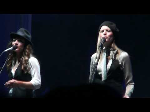 Beacon NYC, Leonard Cohen, First we take Manhattan,