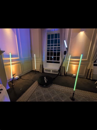 Step on. Strike a pose. Feel famous. 💃🕺 Our 360 Video Booth brings the energy and turns your guests into straight-up stars. A rotating camera spins around the platform capturing slow-motion, cinematic videos that look like they belong on the red carpet or in a music video. It’s fun, it’s interactive, and it’s the moment everyone lines up for. From hair flips and dance moves to champagne pops and confetti throws, the 360 booth captures it all — from every angle. #fyp #photobooth #360 #videostar