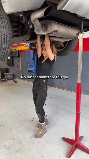 Empowering Women in Mechanic Life and Car Repair