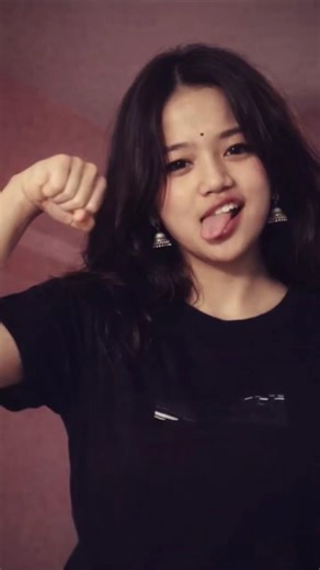 trend main hum piche nahin hat te😅 #trendingnow #shorts #explore