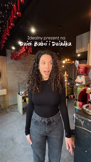 KRAKÓW salon kosmetyczny depilacja laserowa endermologia | Szukasz prezentu last minute, który wygląda jak planowany od tygodni? 🤔 Voucher podarunkowy robi robotę 💌 Dla Waszych ukochanych Dziadków... | Instagram