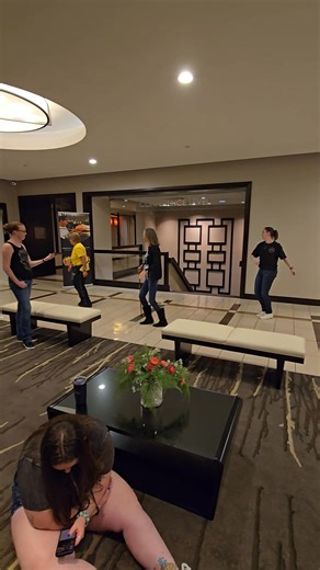 You never know who you'll meet on the dance floor! At WCLDM last weekend, these ladies came into my beginner class, and the lady in the middle mentioned she'd choreographed a few big dances back in the day. When she casually mentioned one of the dances is Jamaican Run, I was floored - that was one of the first "harder" dances I ever learned and it's still a favorite to this day! Debi Bodven was kind enough to dance her choreo with me in the middle of the hotel lobby😍 My home class learned this 