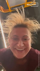 Du willst Angelika Niedetzky live erleben? Die Engelhafte, wie es laut Definition so schön heißt – und das in voller Action! Am 31.07. beim Wiener Kabarettfestival geht's los – ein Abend voller Lacher, schräger Beziehungen und einem Wettlauf gegen die Zeit. Jetzt Tickets sichern! https://urlz.fr/tPLg #AngelikaNiedetzky #DieEngelhafte #Kabarett #WienerKabarettfestival #LustigerAbend #DerSchönsteTag #Beziehungschaos #MrRight #RingFrei #CountdownZurEhe | wien-ticket.at | Facebook