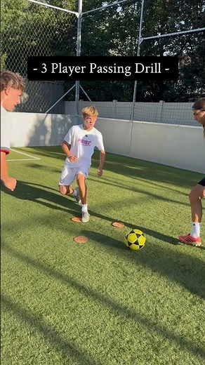 3 players passing drill 🎯#jogabonito #soccer #football #soccerskills #soccerdrills