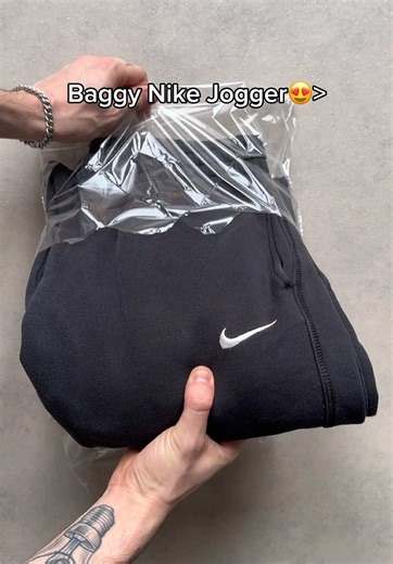 Baggy Nike Joggers: Outfit Inspiration and Styling Tips