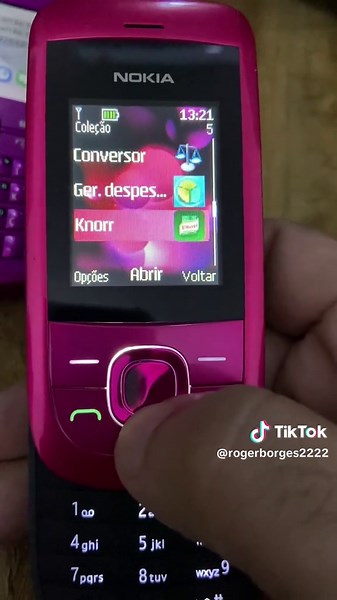 Nokia Asha 200 and 2220 Features and Reviews