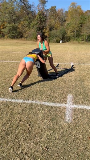 Fundamentals first 🏈 @CraftyKai1