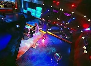 Mark performs his tribute to the legendary boxer in 'Song For Sonny Liston', live and acoustic on the Spanish TV3 show '...Amb Manel Fuentes' in September 2004. Full video: https://youtu.be/N9WL3oSneYk | Mark Knopfler