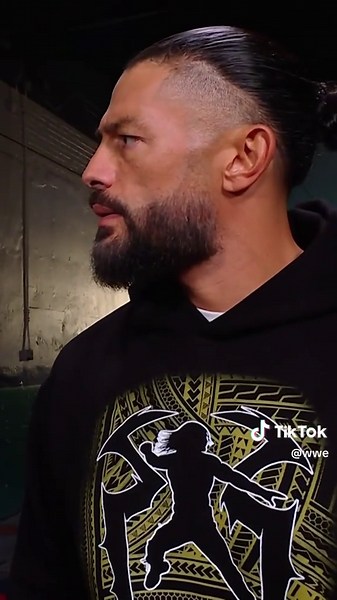 and just like that, it’s straight to business. #WWE #RomanReigns | WWE Raw