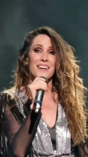 0Malú - Devuélveme la vida #malú #Devuélvemelavida #live #artista #musica #concert #music #cantante
