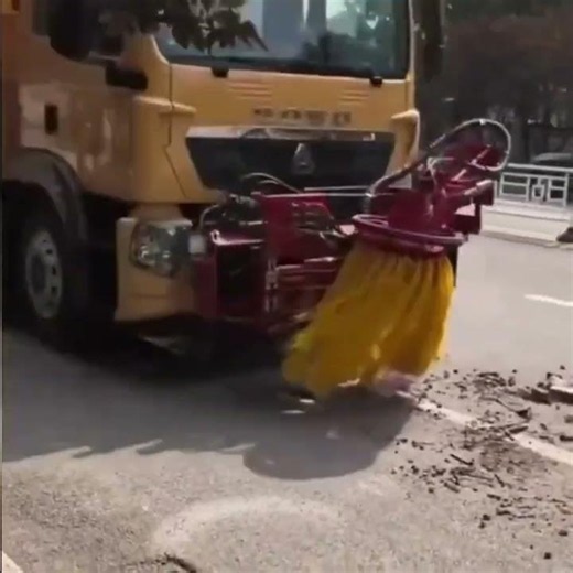 China launches high-speed road sweeper that operates at 80 km/h