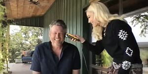 Gwen Stefani Gave Blake Shelton an At-Home Haircut on 'The Tonight Show'