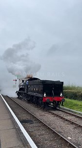 Great Western Railway 2800 Class No. 2807 putting on a wonderful display of steam at Bishops Lydeard station. Pure power! 🚂💨 #WestSomersetRailway #GWR #SteamTrain #Trains #Railway #Locomotive | Cymru Rails
