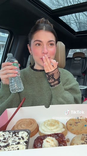 serinaamadee.eats (@serinaamadee.eats) - Crumbl Cookie Review: December 30 - January 5