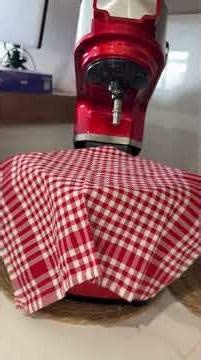 Les ingrédients : 500g farine Kes hlib 1 khmira Melh Soker 1 oeuf