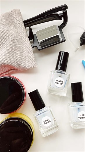 Meadow & Mae | Handmade Clay Jewelry on Instagram: "I’ve been having so much fun creating these little lessons and sharing my knowledge over the past year and a half. Want in on this? My entire collection of full-length polymer clay tutorials is available to subscribers! Follow the link in my bio to join and get access to all of these step-by-step videos, new monthly tutorials, plus answers to all your burning questions. Want to know more? Drop me a comment and I’ll send you a message to connect