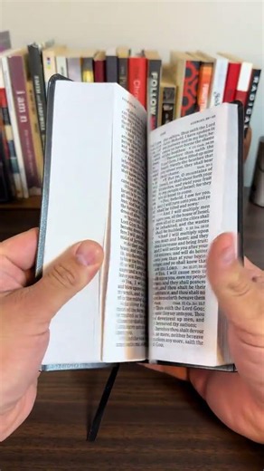 The KJV Large Print Bible combines the timeless beauty of the King James Version with an