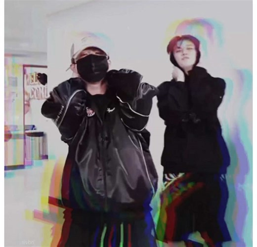 K-Pop Stray Kids Edit: Rainbow Loop
