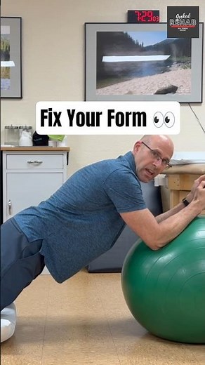 Swiss Ball Rollout Tips. Avoid Low Back Pain!! 👀💯#youtubeshorts #fyp #backpain #corestrength