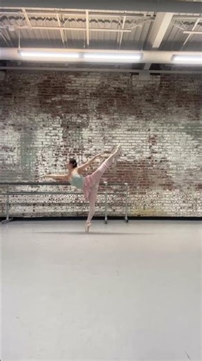 The perfect classs outfit!😍