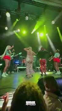 INNOSS’B Live On stage with a Fan