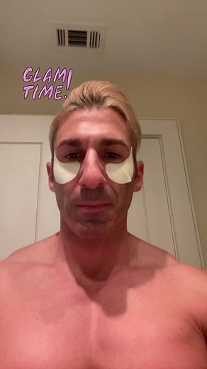 Queen Sir JET (@queensirjet)’s videos with I am not a woman, I'm a god - Halsey