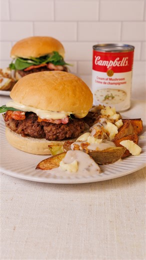 2.1K views | Make this Creamy Mushroom Burger featuring @campbellcanada Cream of Mushroom Soup 北  Campbell’s Condensed Soups add rich and delicious flavours in many recipes. You can enjoy a bowl all on its own for rich, creamy comfort, or use as a versatile recipe ingredient for a satisfying weeknight meal. Order this recipe and more at hellofresh.ca | HelloFresh | Facebook