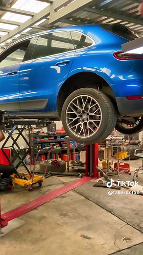 Porsche Macan motor diesel No pudimos #porsche #porschecuernavaca #mecanica #macan #tallerimacuernavaca
