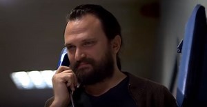 "Elif" odcinek 469. Serdar nie żyje! Elif zostaje zepchnięta ze schodów! [STRESZCZENIE ODCINKA]