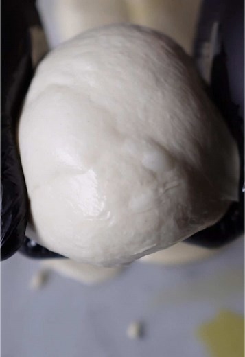 Mastering Perfect Pizza Dough Balls: A Simple Guide