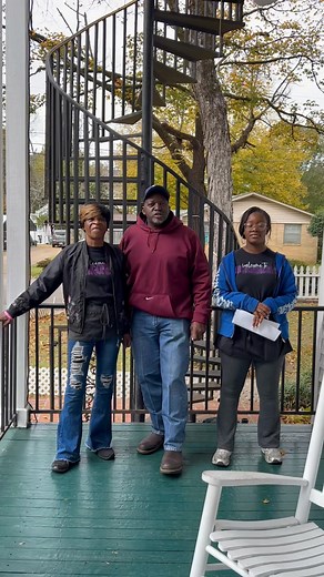 Hey come on down to Montgomery’s at 149 West Oxford Street. Yall come on and stop by and see us on this beautiful Sunday Morning. We’re waiting for yall. On our menu today, we have : •Montgomerys Fried Chicken •Chicken and Dressing •Honey Baked Ham •Cabbage •Mac and cheese •Yams •Banana Pudding Y’all have a Blessed Day. | Montgomery’s On Main