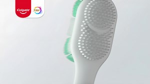 Nuevo cepillo Colgate® Total Con más de 5000 cerdas suaves, genera abundante espuma para limpiar profundamente donde las bacterias se esconden | Colgate Vzla