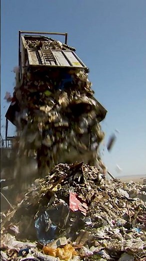 Mike Rowe visits a landfill | Dirty Jobs | Discovery