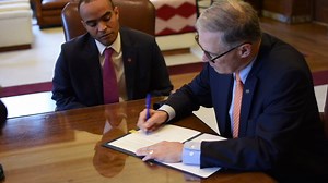 This morning I signed an executive order reaffirming Washington’s commitment to tolerance, diversity, and inclusiveness. Actions by national leaders are having a real-world impact in Washington. Read more here: https://medium.com/wagovernor/inslee-signs-executive-order-protecting-rights-services-for-washingtonian-immigrants-2055f2a5465e#.vs4vgaa9x | Governor Bob Ferguson